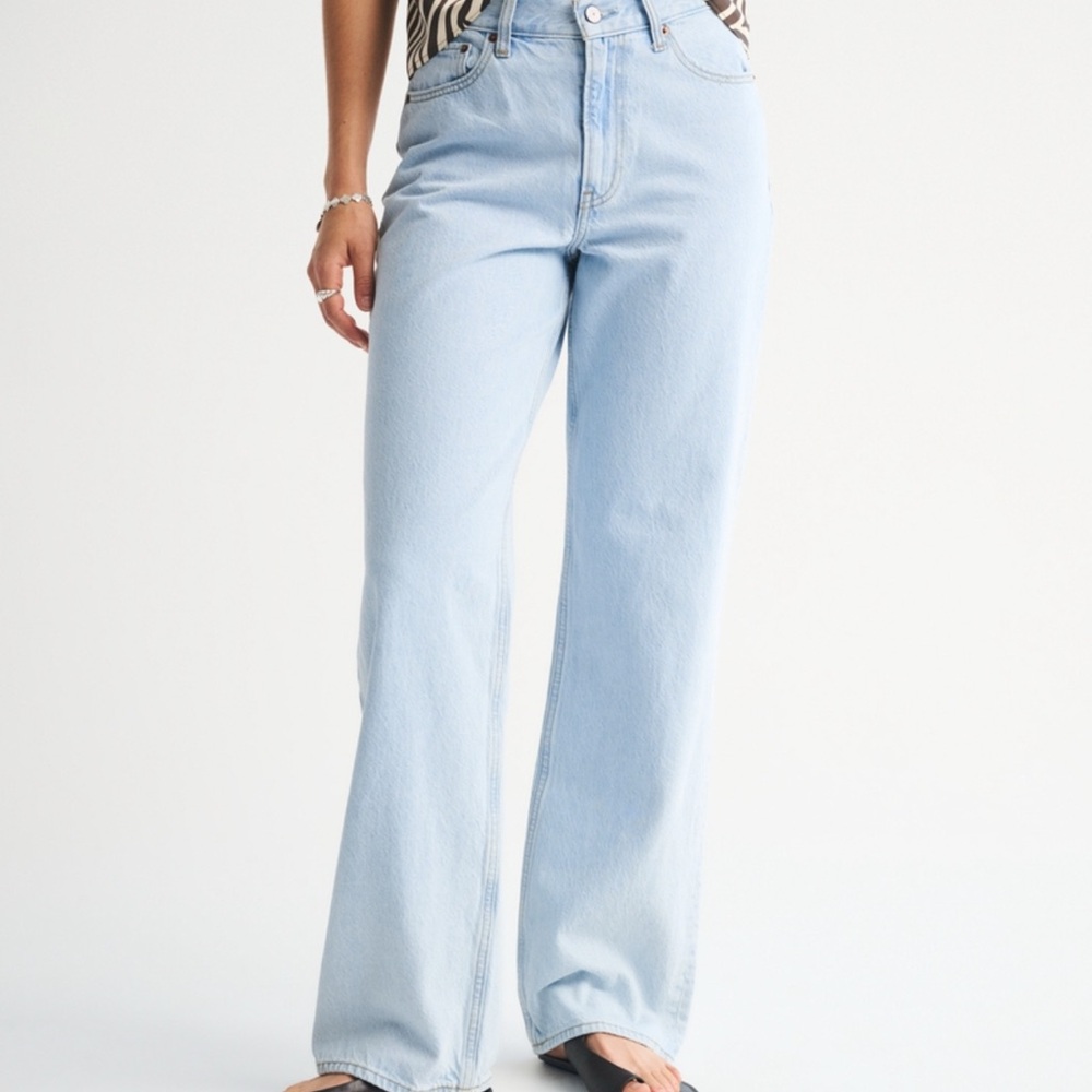 Abercrombie The Loose High Rise Jean